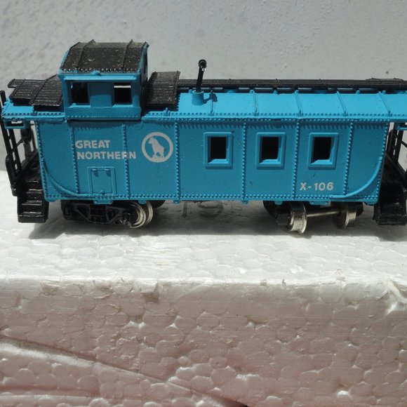 Vtg Bachman N SCALE Great Northern Cabose Train~EUC~Train fan~Man cave~ - Picture 2 of 4